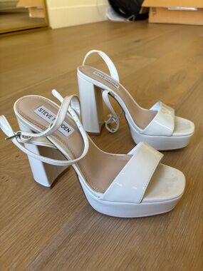 Steve Madden Liandra Ankle Strap Platform Sandals